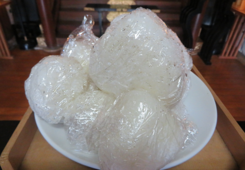 「おむすび」を奉納